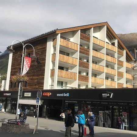 Apartment Center Zermatt Buitenkant foto