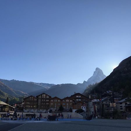 Apartment Center Zermatt Buitenkant foto
